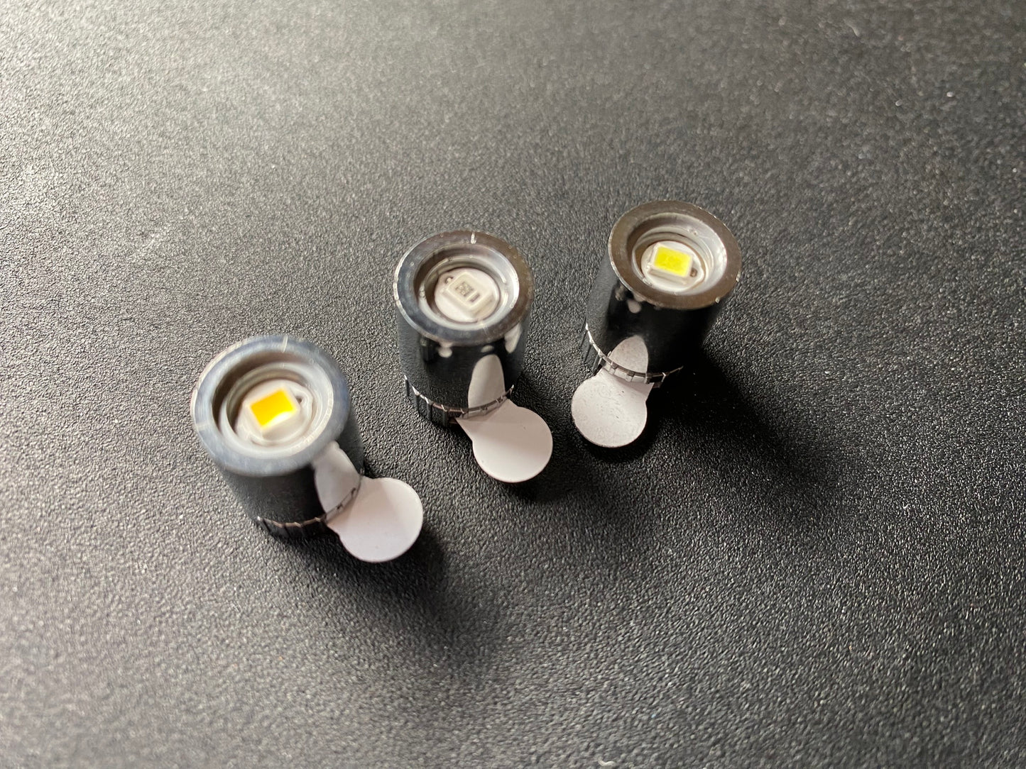 Mini LED Light wireless battery powered for highlight effects models railways